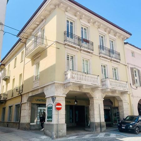 Roma 141 Lägenhet Fossano Exteriör bild